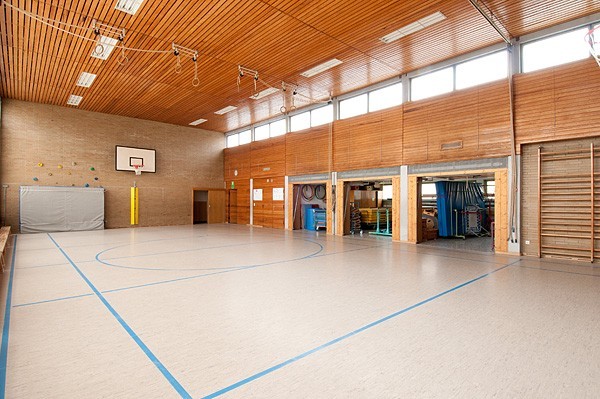Turnhalle1