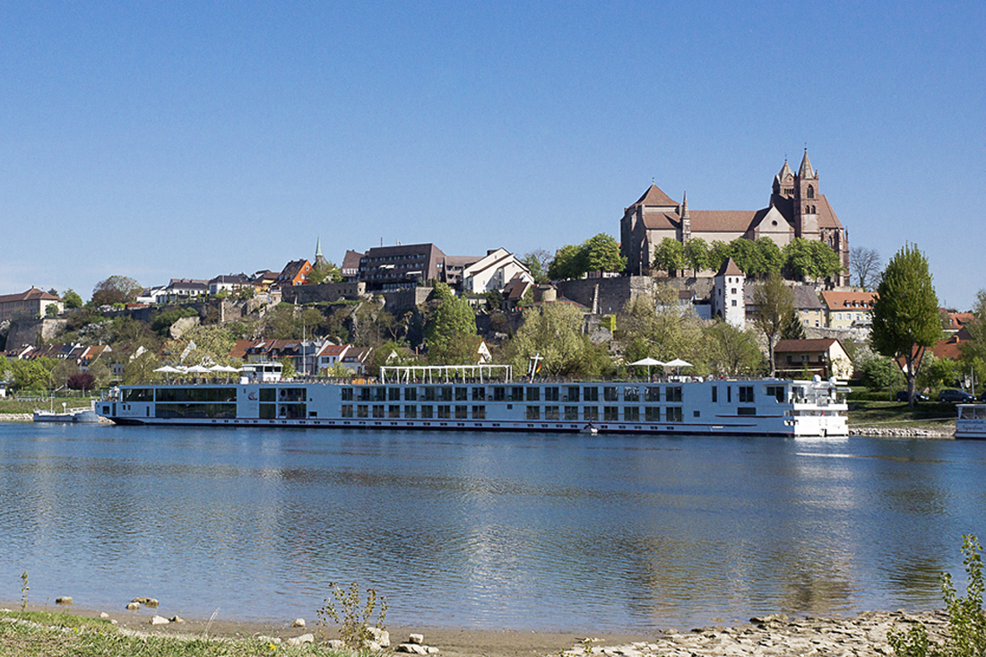 Bild Silouhette Breisach Münsterberg